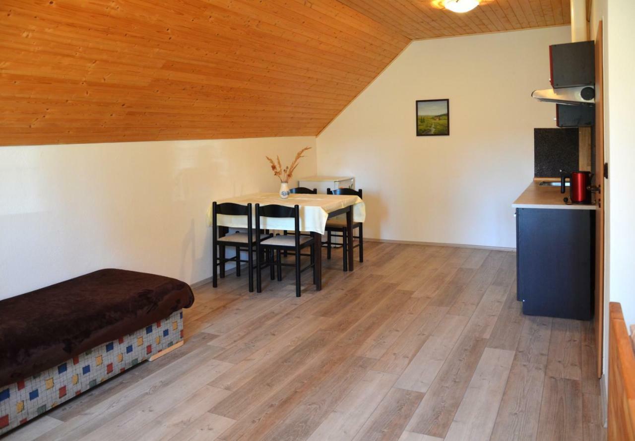 Apartman U Brabcu Прахатице Экстерьер фото